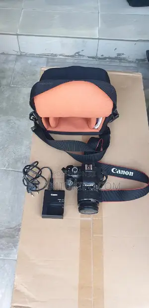 Canon 1100D Lens 18-55mm