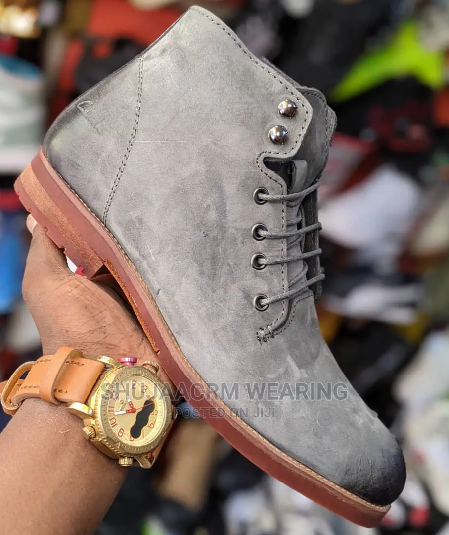 New Clanksboots