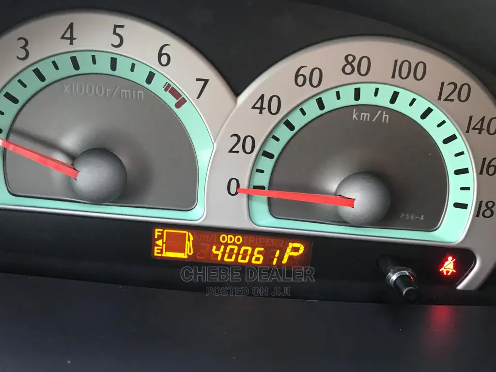 Toyota Sienta 1.5 AWD 2005 Silver