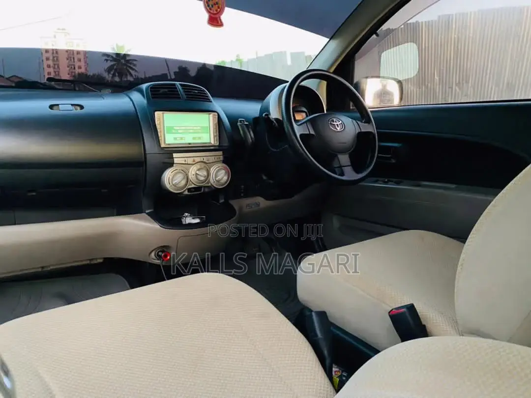 Toyota Passo 2005 Blue