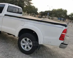 Toyota Hilux 2013 White