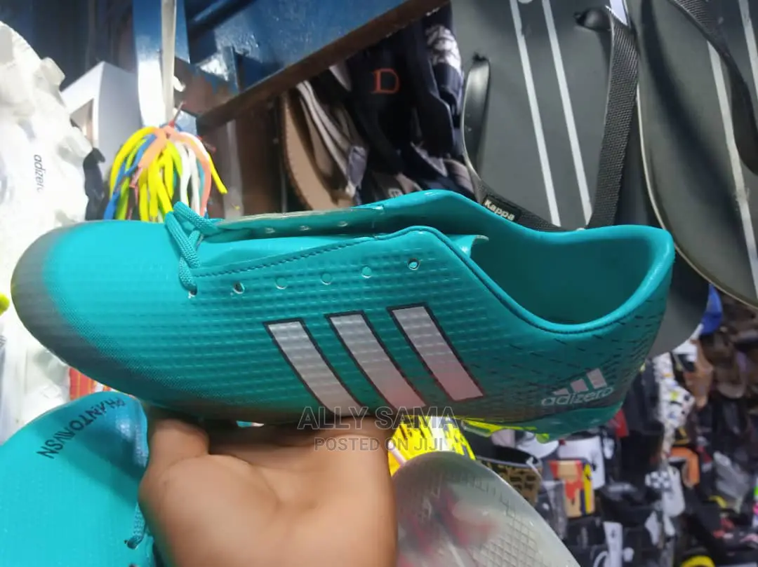 Adizero 100 Messi