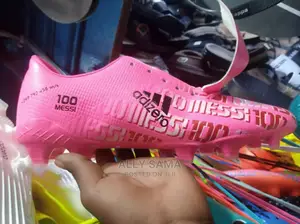 Adizero 100 Messi
