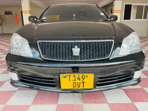 Toyota Crown 2005 Black