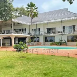 7bdrm Mansion in Mansa Mussa, Kinondoni for Sale