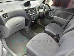 Toyota Fun Cargo 2005 Silver