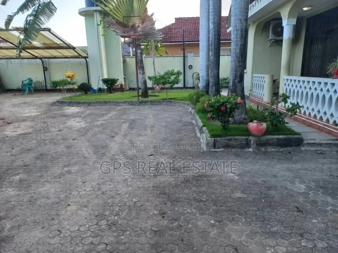 3bdrm House in Mansa Mussa, Kinondoni for Sale