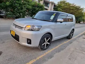 Toyota Corolla Rumion Hatchback 1.5 FWD 2009 Silver