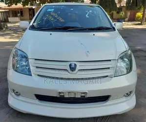 Toyota IST 2006 White