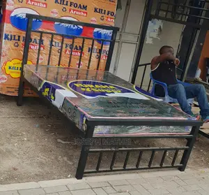 Vitanda Vya Chuma Na Magodoro