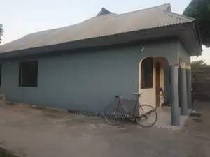 3bdrm House in Kinondoni Studio for rent