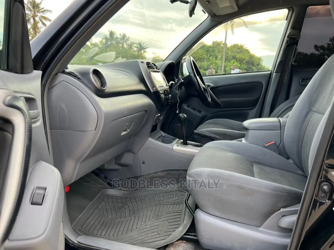 Toyota RAV4 2004 Black