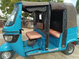 TVS Apache 160 4V 2020 Brown