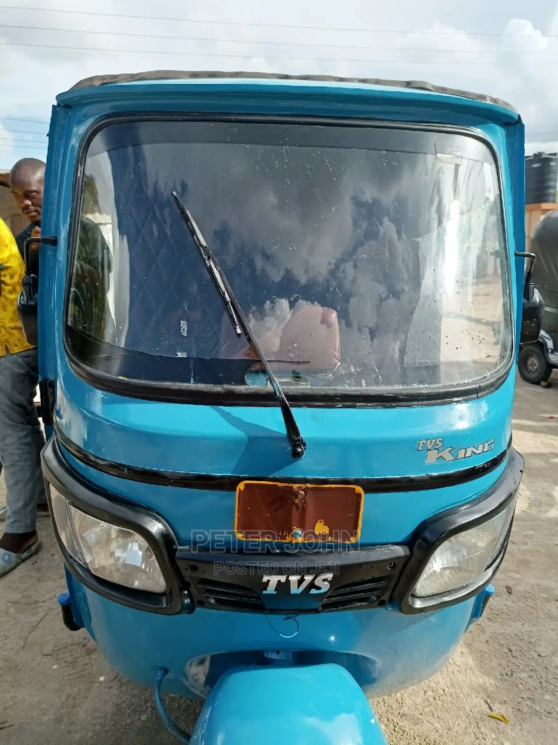 TVS Apache 160 4V 2020 Brown