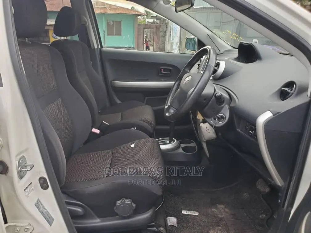 Toyota IST 2005 White