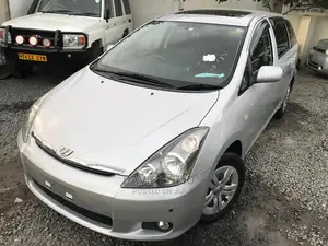 Toyota Wish 2004 Silver
