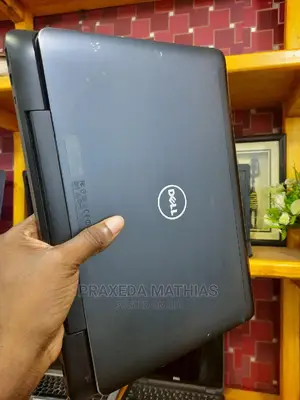 Laptop Dell Latitude 13 7350 8GB Intel Core M SSD 256GB