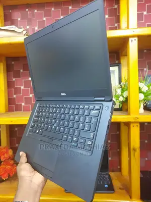 Laptop Dell Latitude 14 5480 4GB Intel Core I5 HDD 500GB