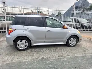 Toyota IST 2005 Silver