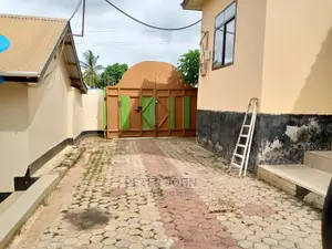 1bdrm Apartment in Kimara for Rent