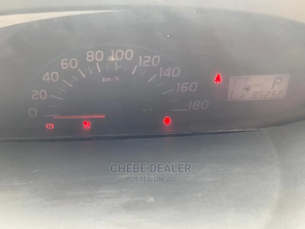 Toyota Vitz 1.3 AWD 3dr 2005 Silver