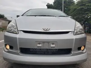 Toyota Wish 2005 Silver