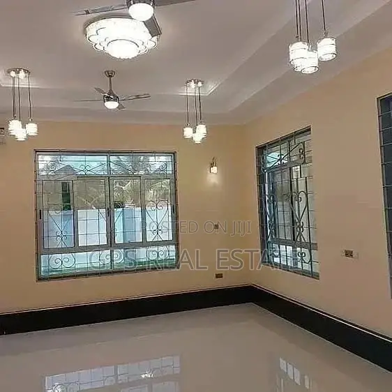 Four Bedroom House In Bahari Beach For Sale