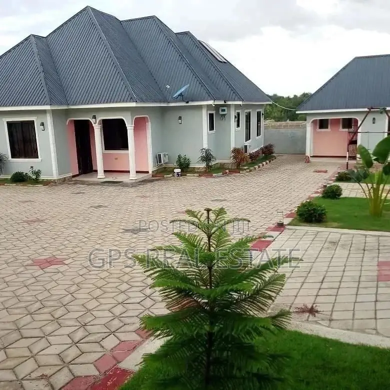Four Bedroom House In Madale For Sale