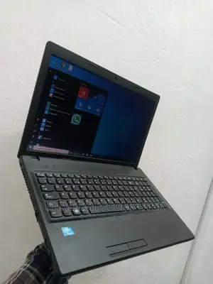Laptop Lenovo 500e 4GB Intel Celeron HDD 500GB