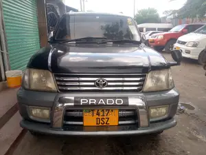 Toyota Land Cruiser 100 4.2 2008 Black