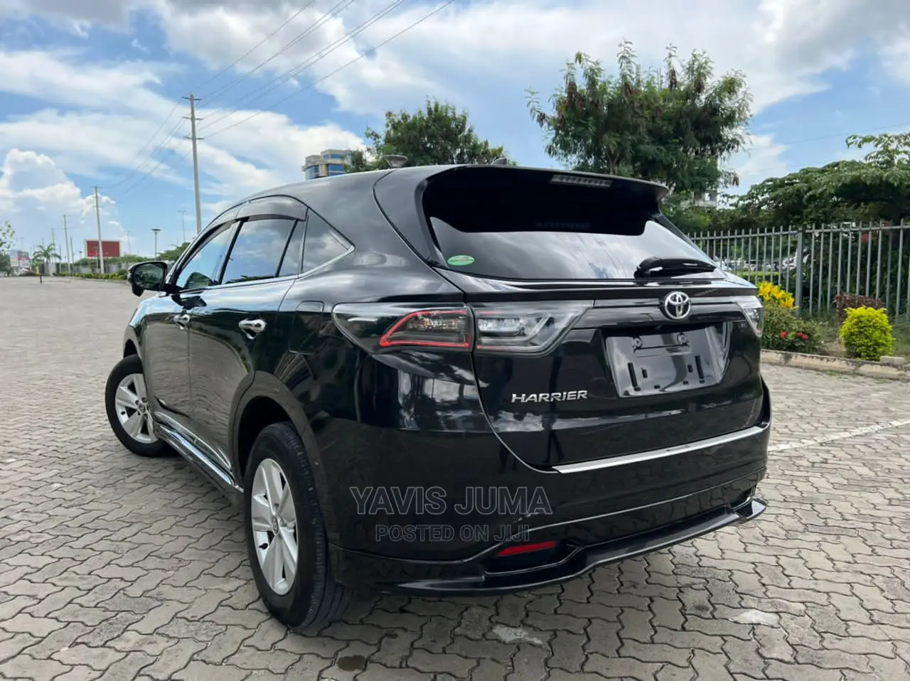 Toyota Harrier 2.5 Hybrid 4WD 2014 Black