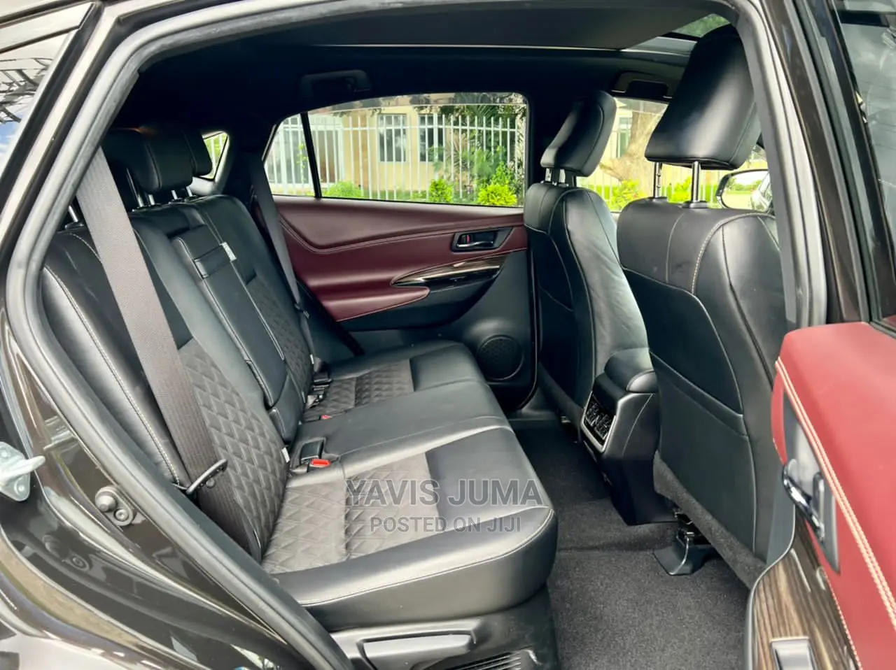 Toyota Harrier 2.5 Hybrid 4WD 2014 Black