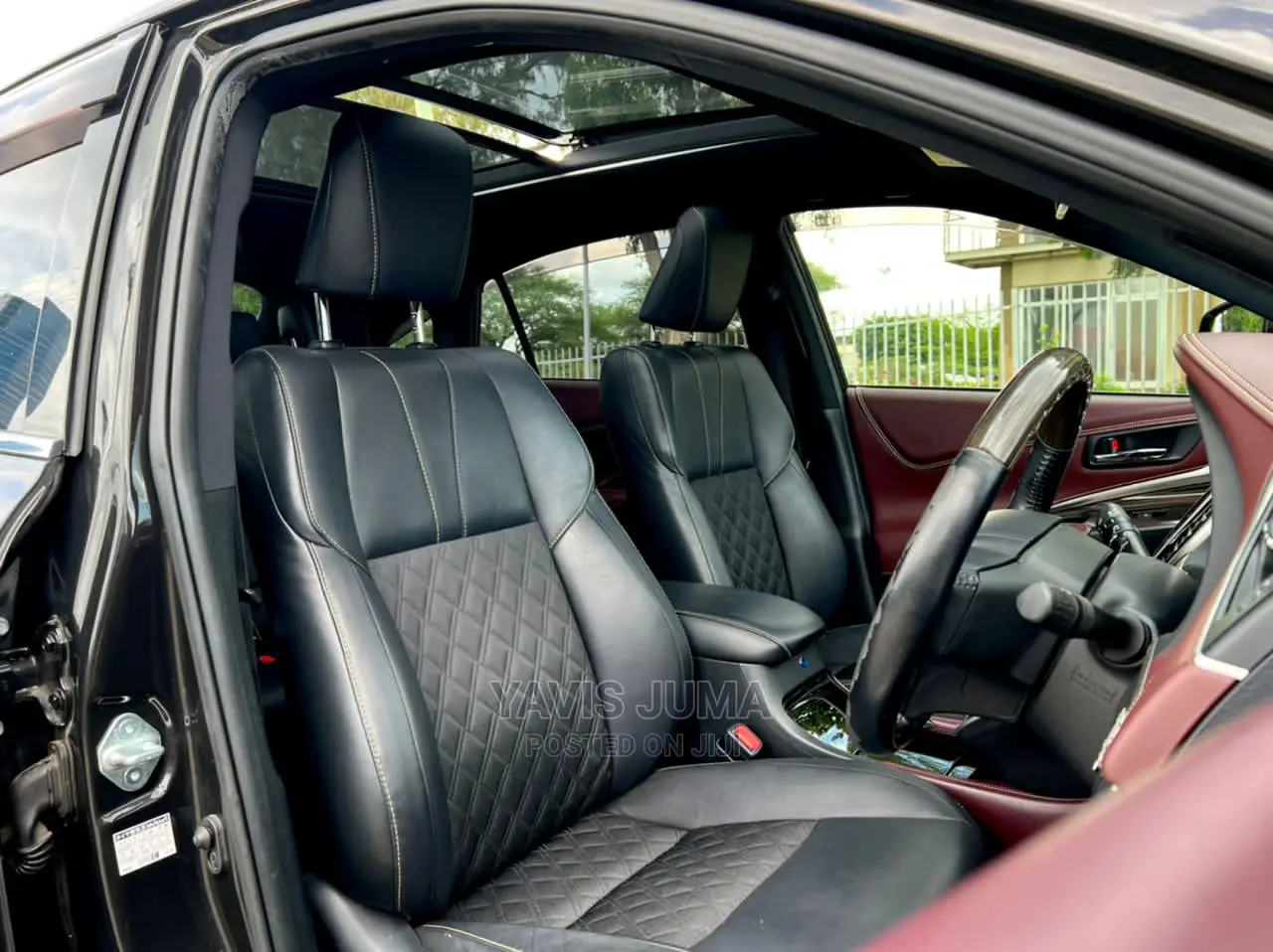 Toyota Harrier 2.5 Hybrid 4WD 2014 Black