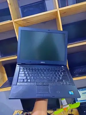 Laptop Dell Latitude E6400 2GB Intel Core 2 Quad HDD 250GB