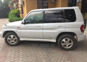 Mitsubishi Pajero IO 2003 White
