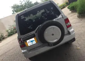 Mitsubishi Pajero IO 2003 White