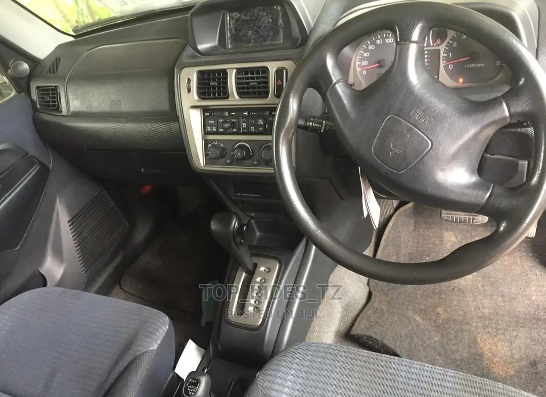 Mitsubishi Pajero IO 2003 White