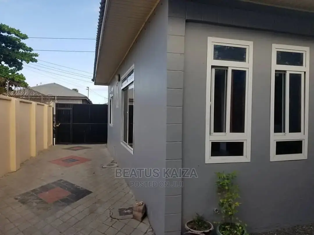 1bdrm Apartment in Mwananyamala Msaada for rent