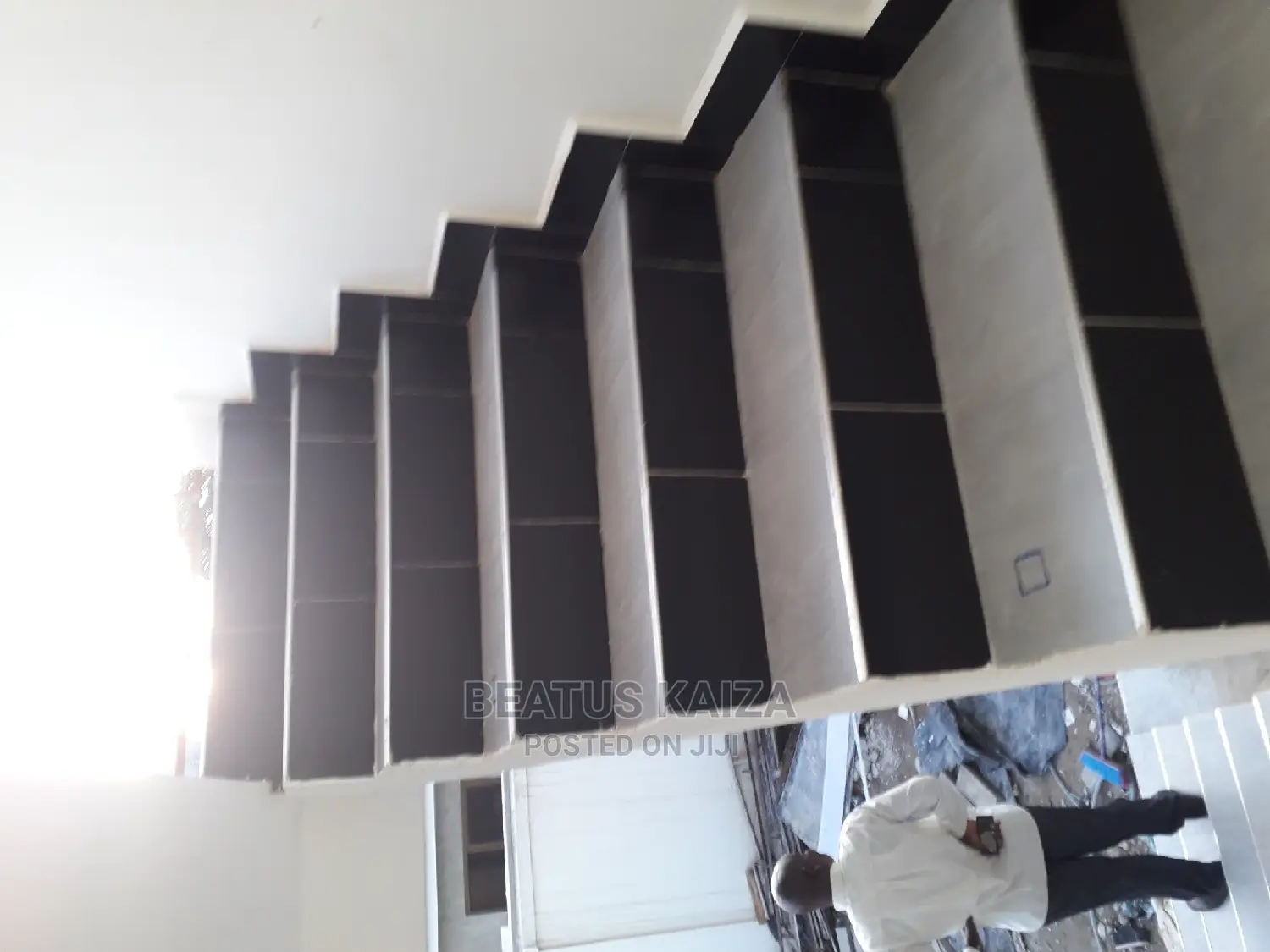 3bdrm Block of Flats in Kinondoni Studio, Mwananyamala for Rent