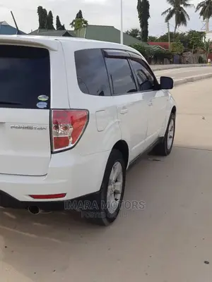 Subaru Forester 2009 White