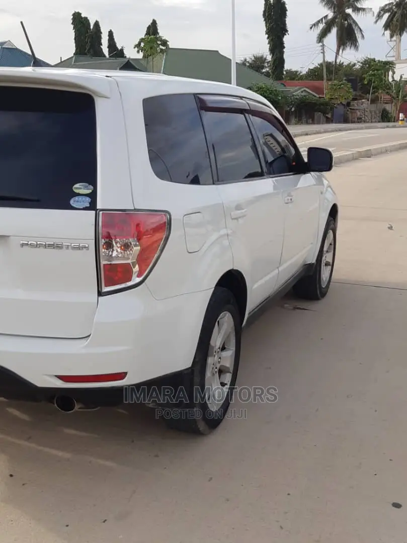 Subaru Forester 2009 White