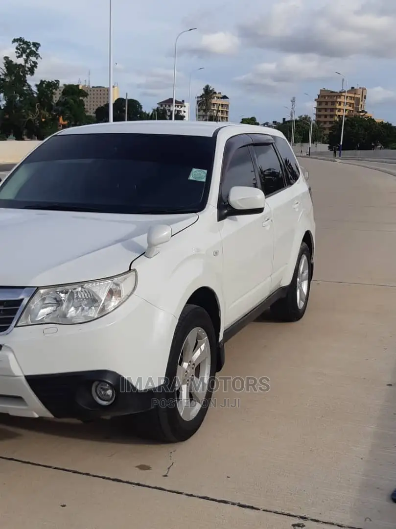 Subaru Forester 2009 White