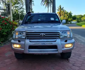 Toyota Land Cruiser 100 4.2 TD 2005 Gray