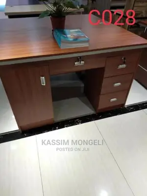 Meza Ya Office