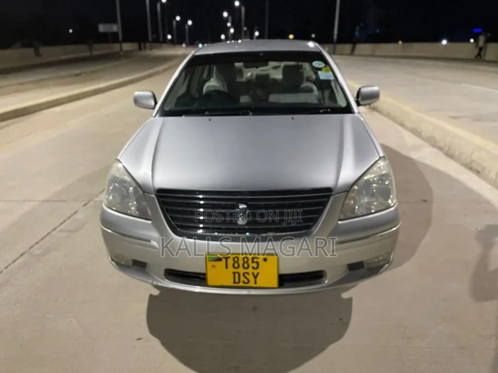 Toyota Premio 2005 Silver