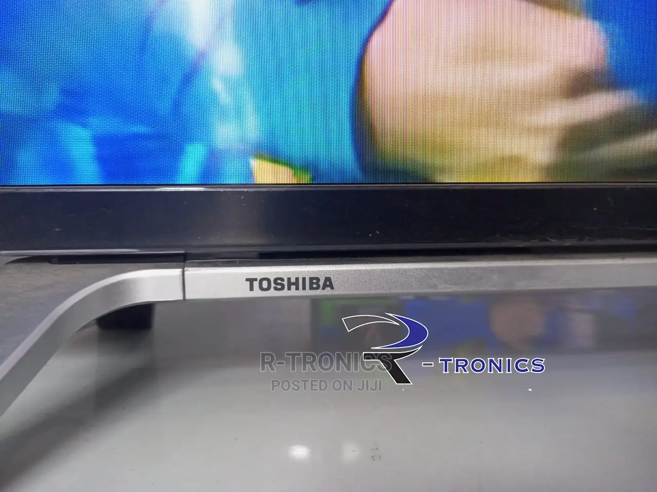 Toshiba 49-Inch LED TV - Black