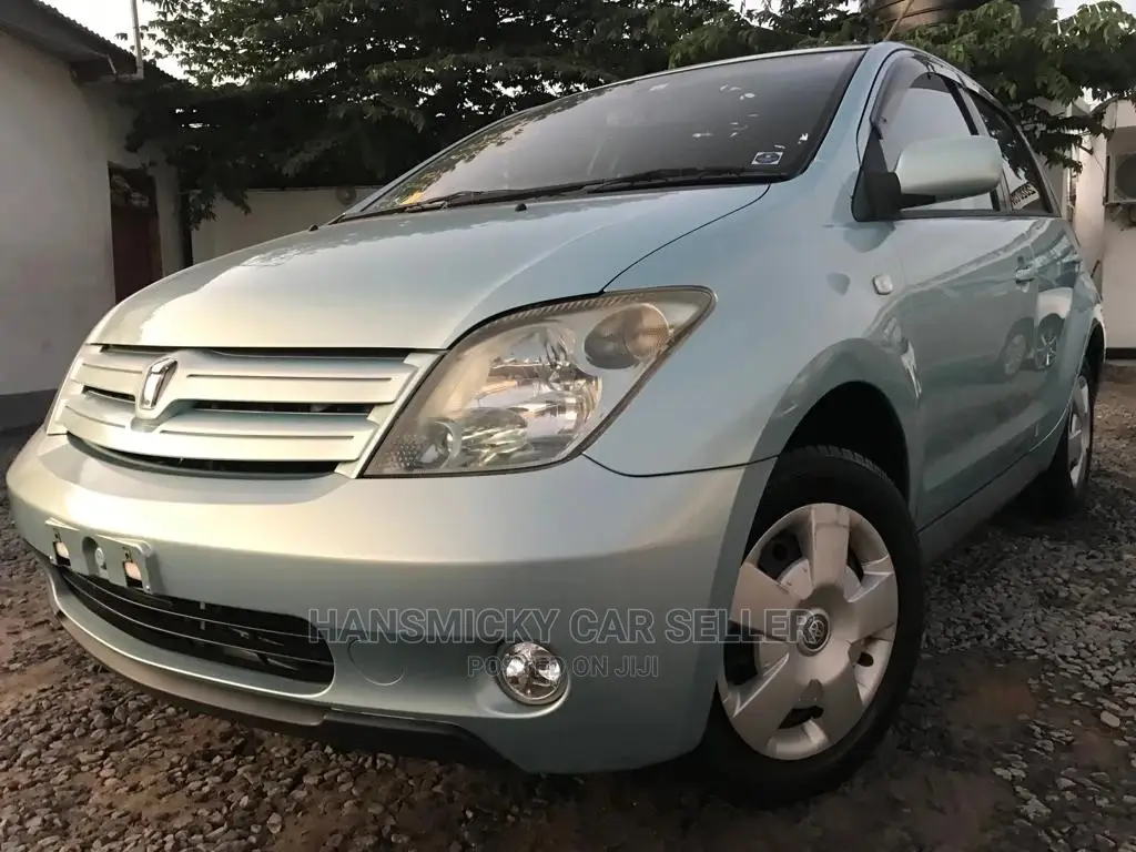 Toyota IST 2003 Blue