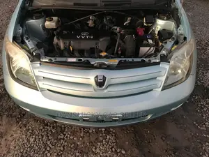 Toyota IST 2003 Blue