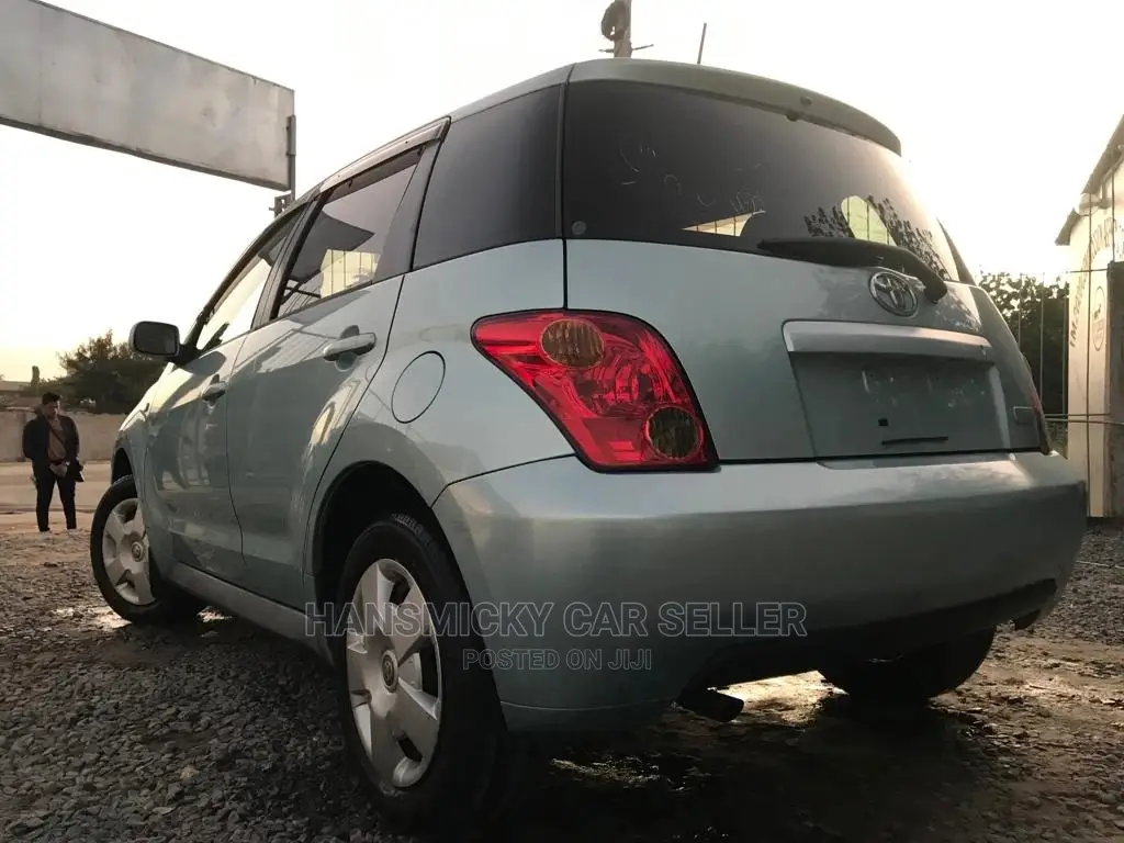 Toyota IST 2003 Blue