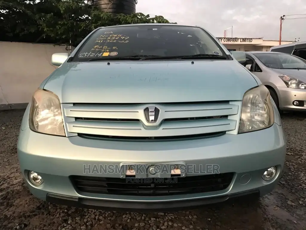 Toyota IST 2003 Blue